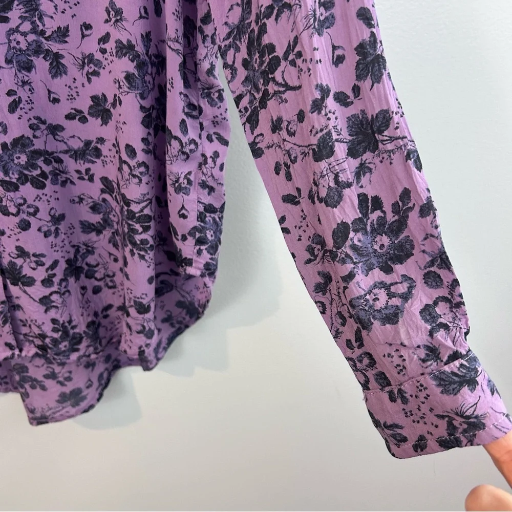 Pilcro Anthropologie Purple Floral Button Down Silky Collared Shirt Size Small